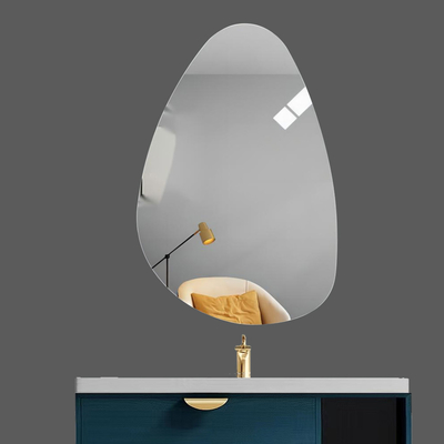 Aggiungi un tocco di eleganza moderna alla tua casa con questo specchio a parete infrantabile