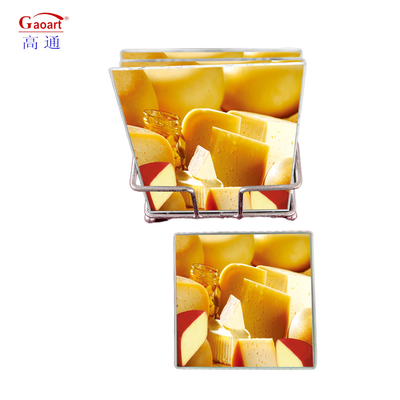 Tavola di taglio di formaggio temperata per cucina e vino