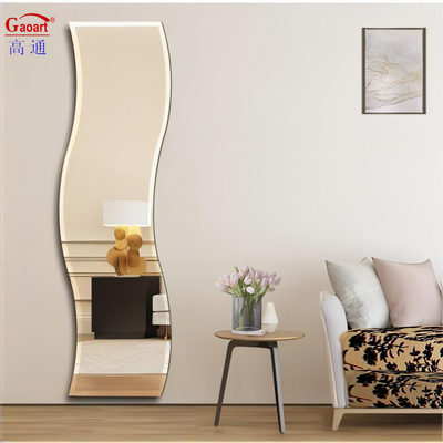Specchio a muro a bevola versatile per la decorazione domestica e per la rasatura del bagno