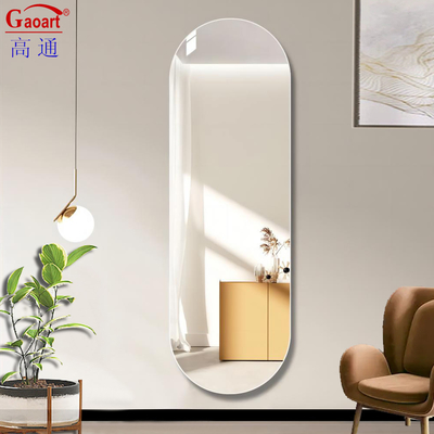 Lungozza del pavimento LED Corridoio a bevola Casa Bagno trucco Decorazione metallica Specchio per tutto il corpo