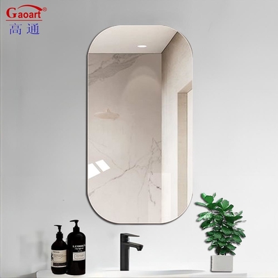 Decora il tuo bagno con uno specchio senza cornice Una scelta pratica e elegante