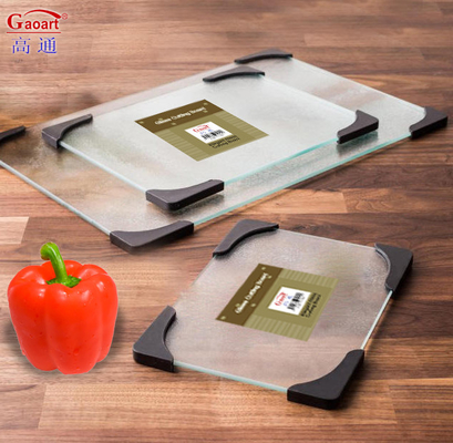 Tavola da taglio di vetro da cucina per ogni stagione con design temperato per 4 angoli