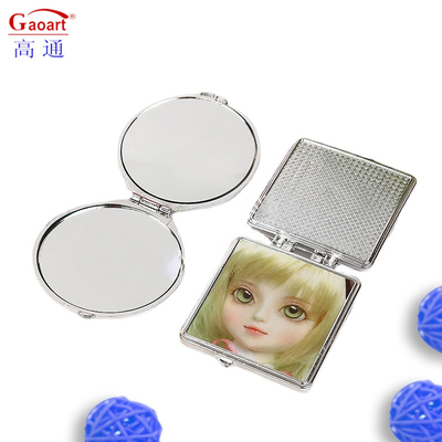 Stile di design di moda Specchio cosmetico pieghevole a forma di cuore per viaggi e viaggi