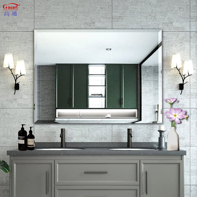Migliora l'estetica del tuo business con il nostro specchio senza cornice B2B