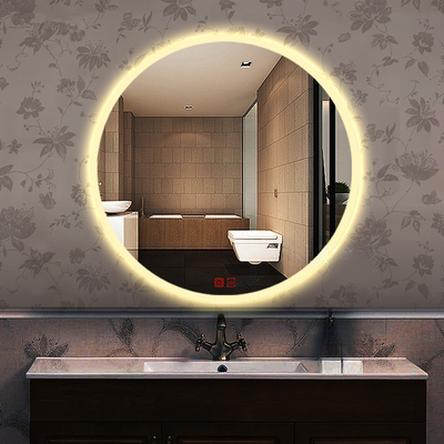 Migliora l'illuminazione del tuo bagno con il nostro specchio LED avanzato