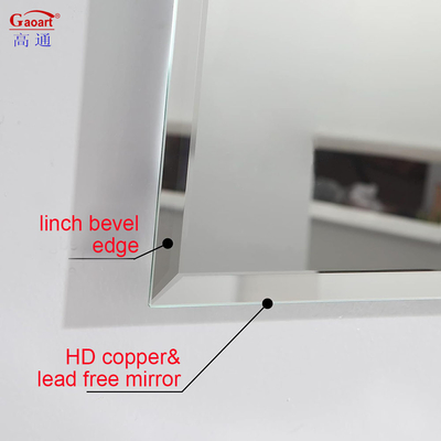 Trasforma il tuo bagno con uno specchio senza cornice e una scelta conveniente