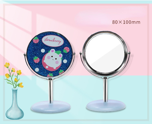 Specchio di trucco professionale con illuminazione in stile Hollywood per un aspetto glamour
