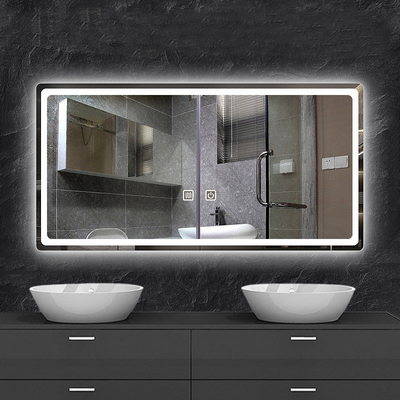 Trasforma il tuo bagno con il nostro specchio LED ad alte prestazioni