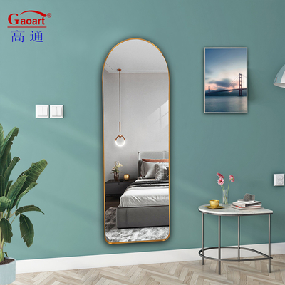 Vivi confortevolmente e con stile con il nostro specchio di vestiario e il nostro design resistente