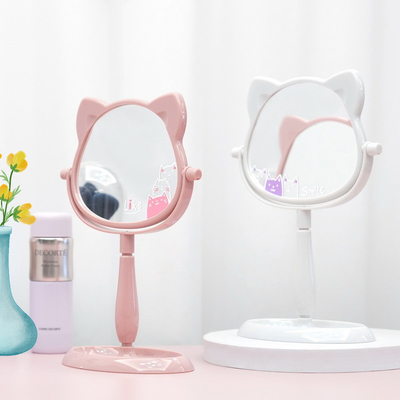 Specchio di trucco a prezzi accessibili con deposito integrato per i prodotti essenziali per la bellezza