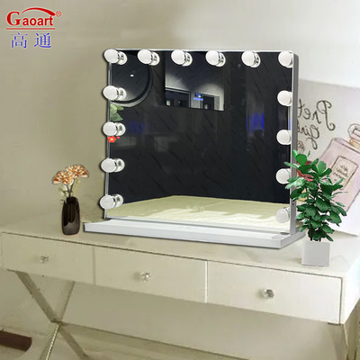 Rivoluzionate la vostra esperienza di trucco con Hollywood Mirror The Ultimate Vanity Upgrade