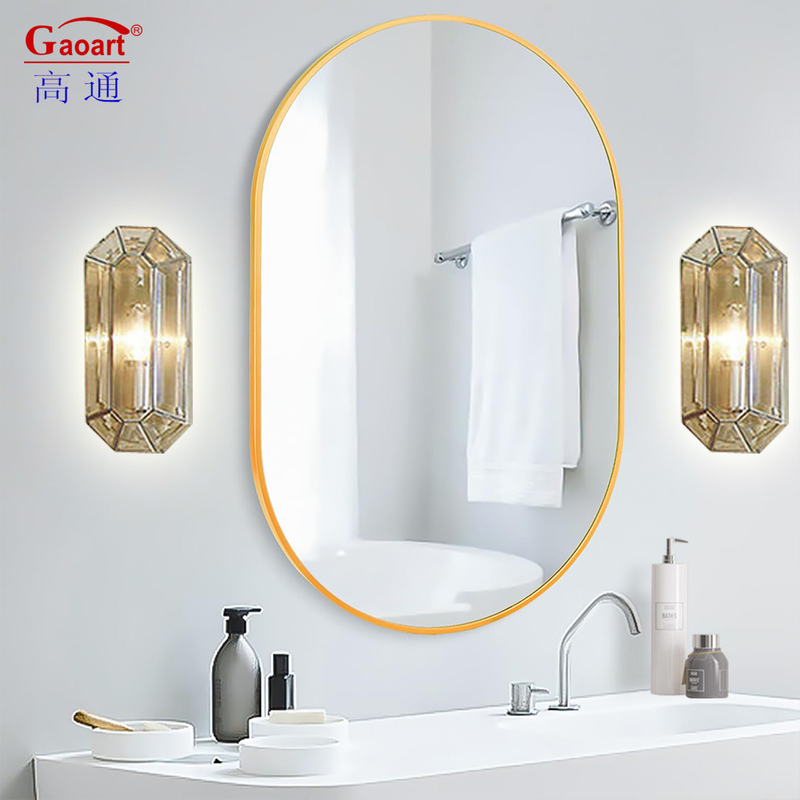 Disegno Art Deco in vetro Specchio decorativo nero montato a parete con enorme telaio in oro metallico