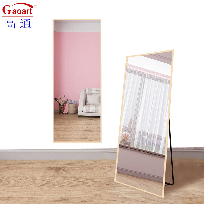 Disegno di vetro per il bagno semplice Decorazione del muro del letto vetro argento