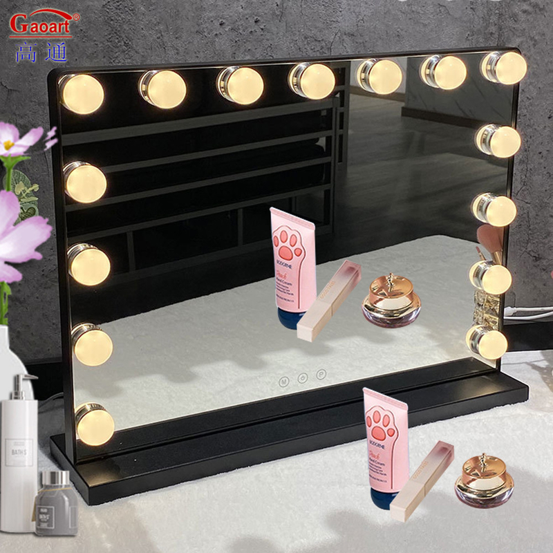 Hollywood Mirror Aggiorna il tuo spazio di bellezza con il nostro specchio elegante e funzionale