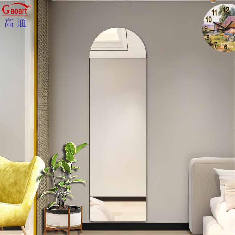 Migliora il tuo bagno con uno specchio senza cornice La scelta perfetta per la vita moderna