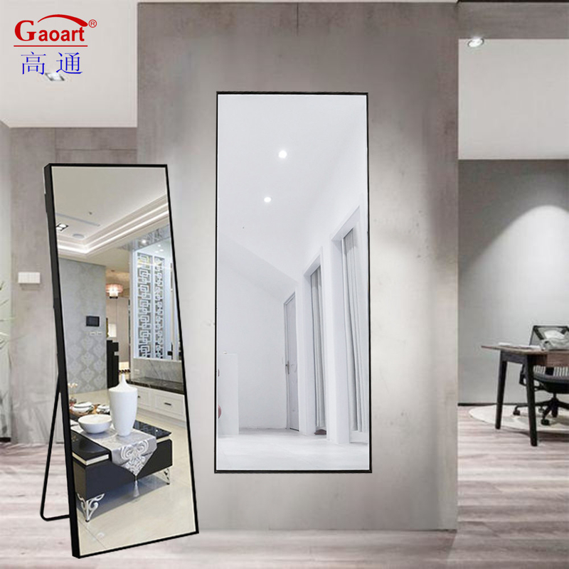 Elevate il vostro spazio con uno specchio di vestiario Scegliete tra la nostra vasta selezione di disegni